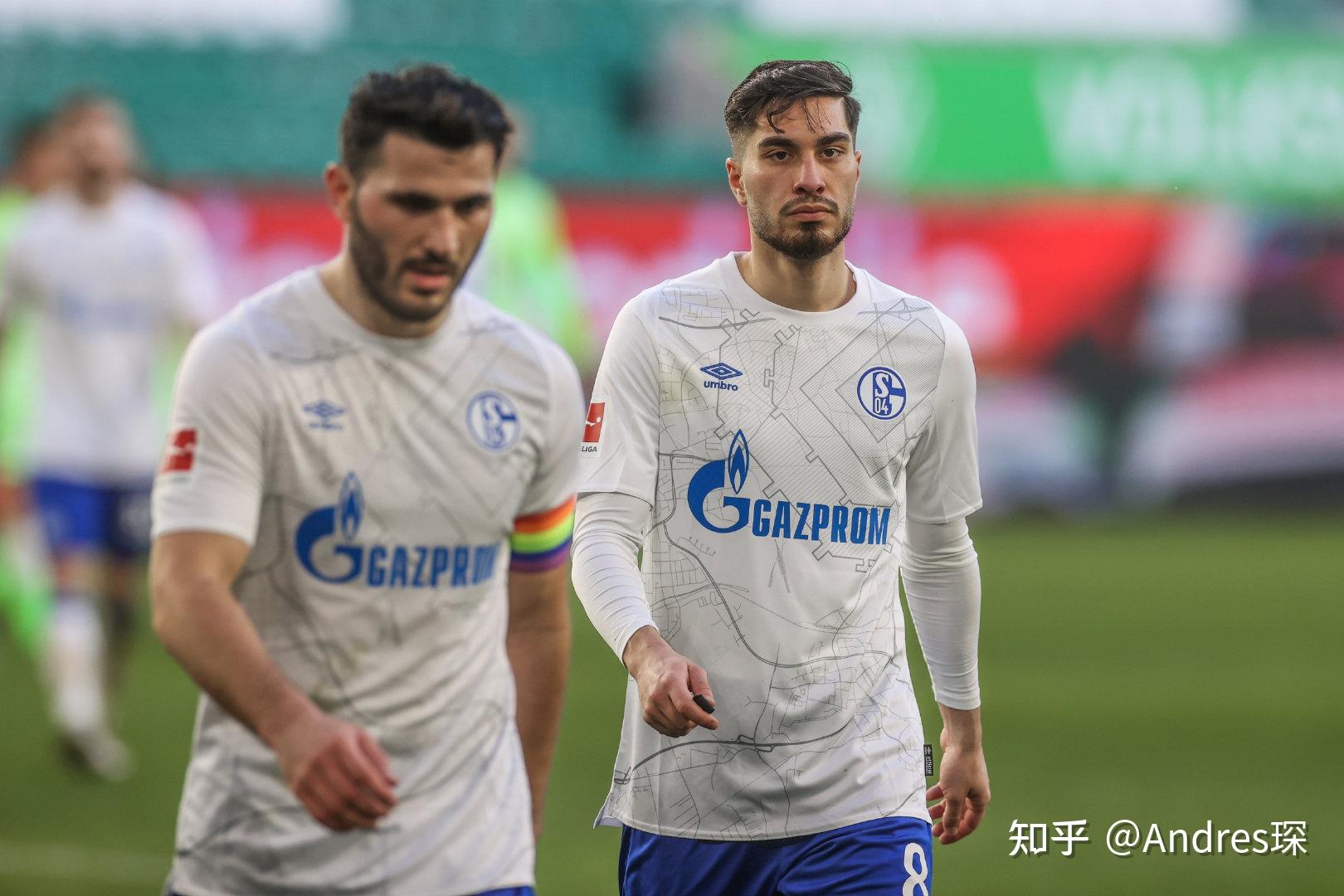 沙尔克04负于对手，处境愈加艰难的简单介绍