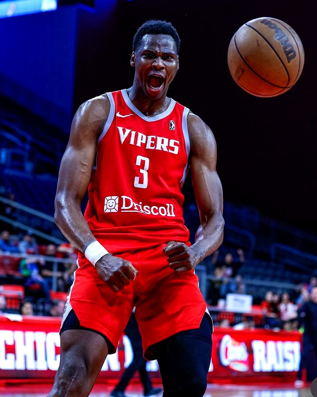 包含转战老鹰主场！火箭球员将面对挑战，背负平局希望的词条