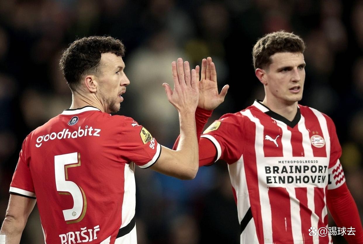 荷甲联赛阿贾克斯队将迎战费耶诺德队 荷甲联赛阿贾克斯队将迎战费耶诺德队