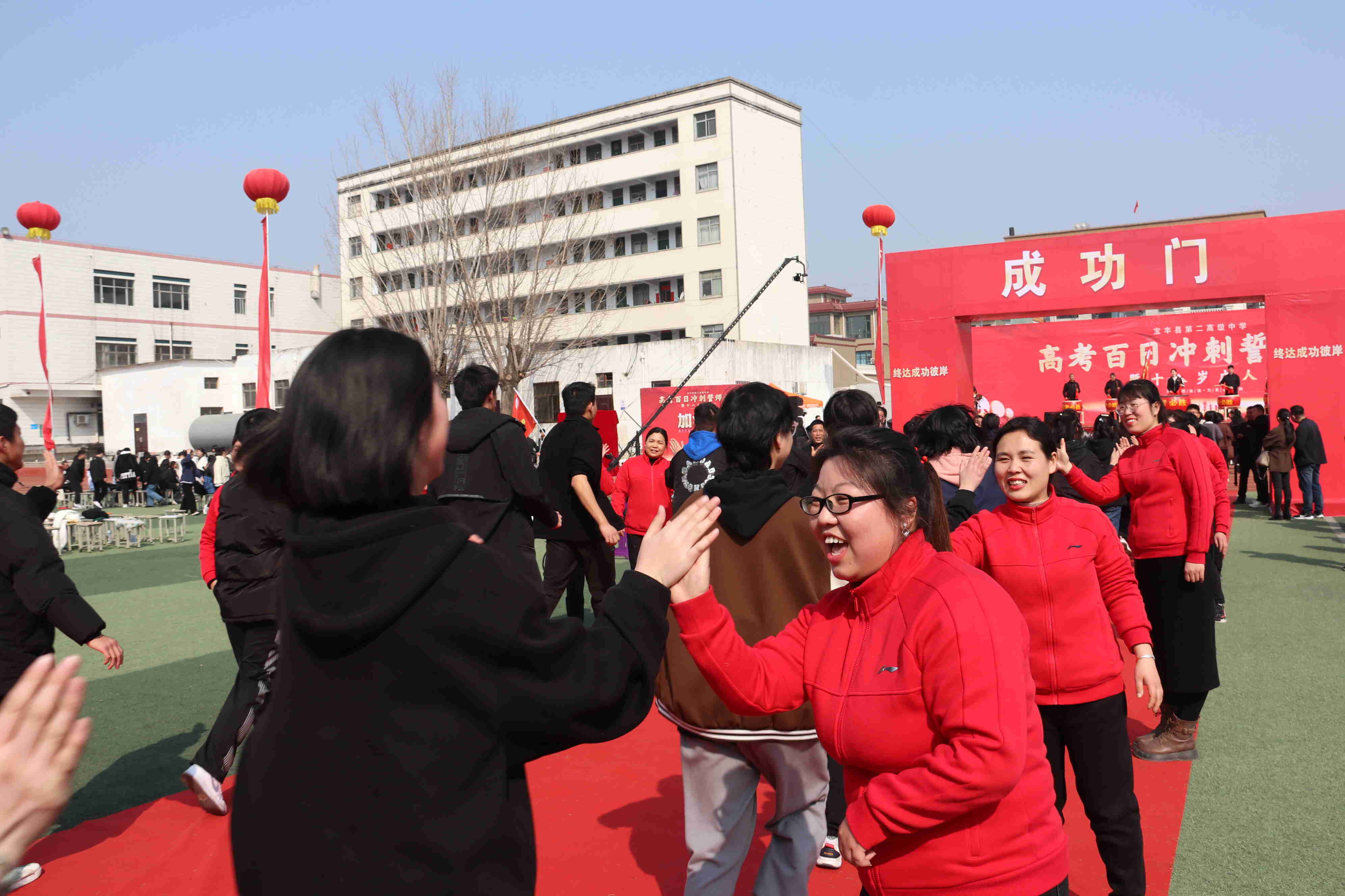 关于云南队员状态爆棚,全力冲刺胜利的信息 关于云南队员状态爆棚,全力冲刺胜利的信息