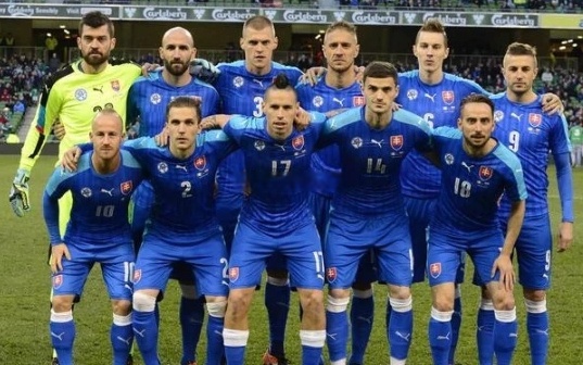 斯洛伐克队在比赛中力克对手,实现逆袭夺冠 斯洛伐克队在比赛中力克对手,实现逆袭夺冠