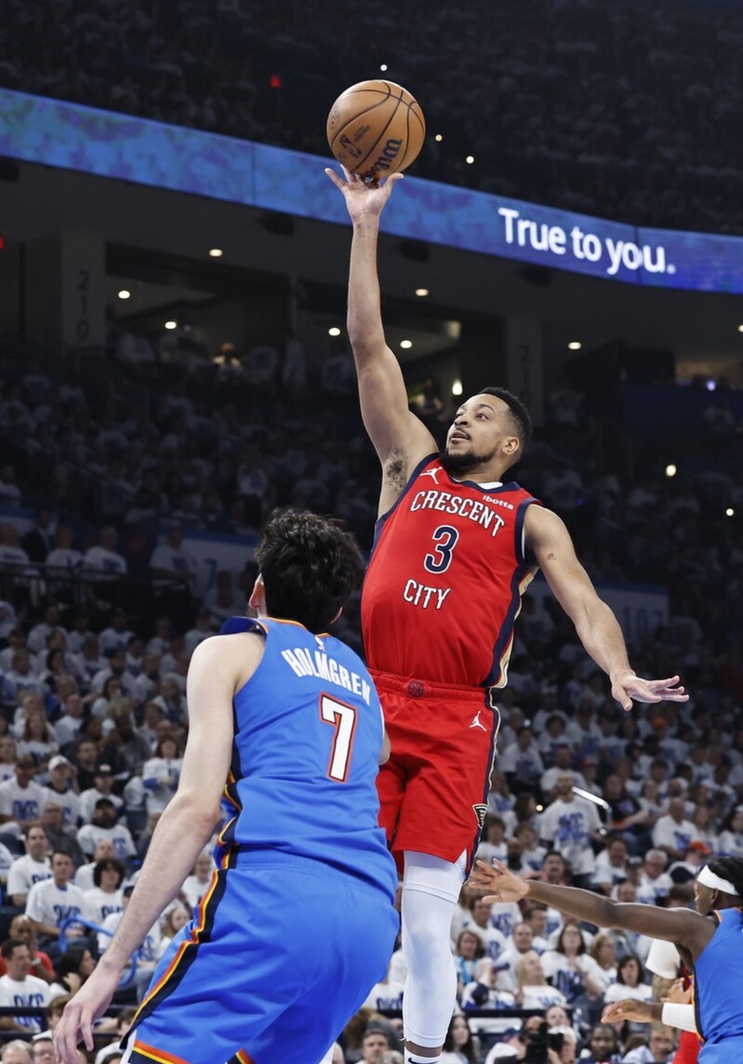 雷霆翻盘波兰男篮，布克关键制胜