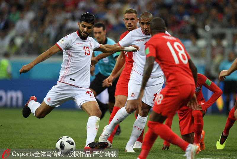 关于英格兰队险胜韩国队，奥恰洛夫高光表现的信息