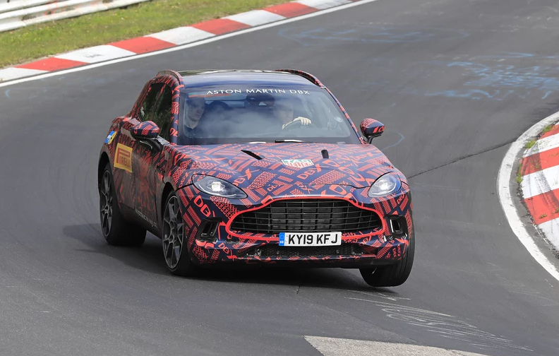 关于红牛二队绝杀阿斯顿马丁，皮亚斯特里惊艳四座的信息