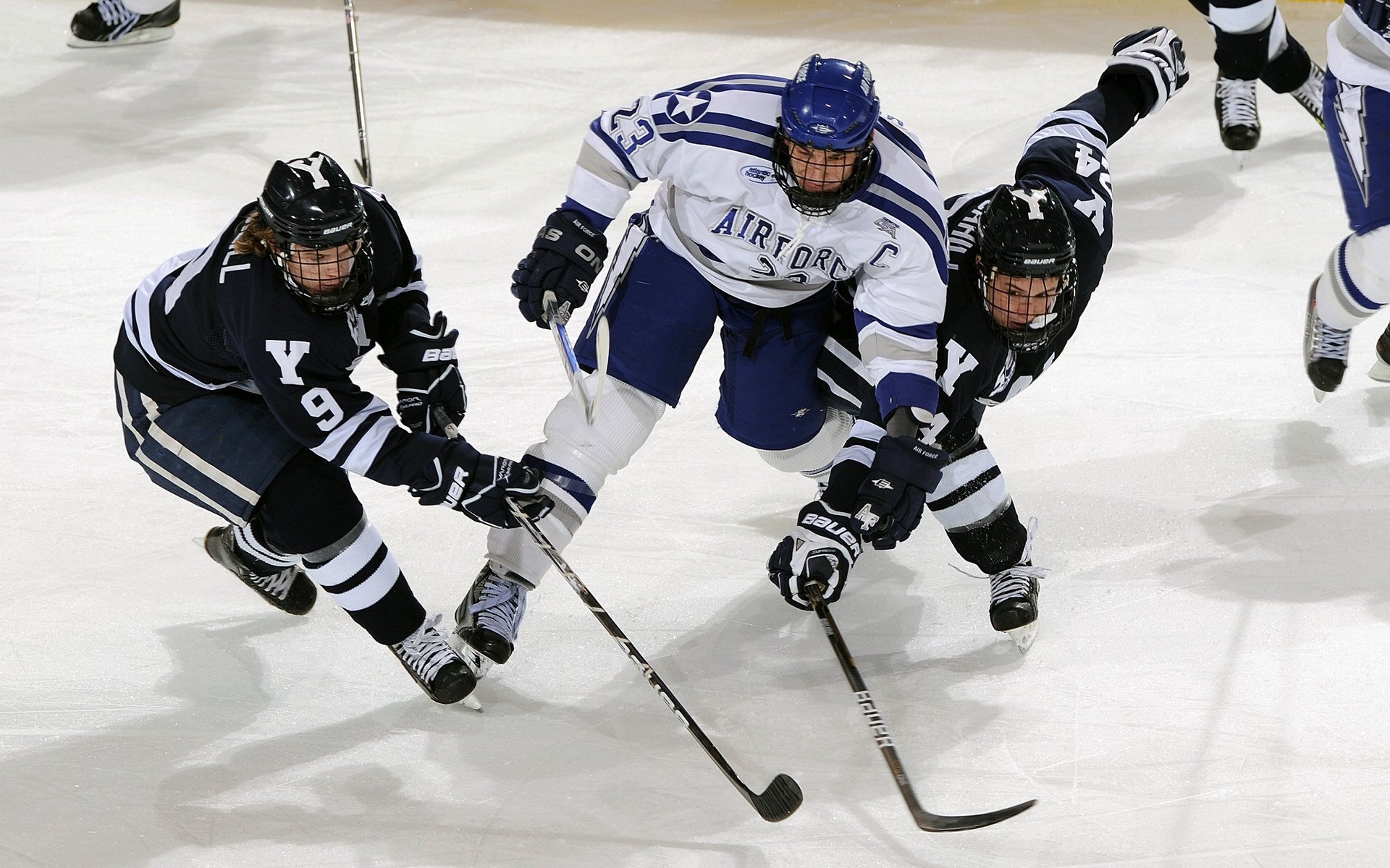 东决关键战之夜,塔图姆表现堪称教科书,新一代领袖的完美诠释