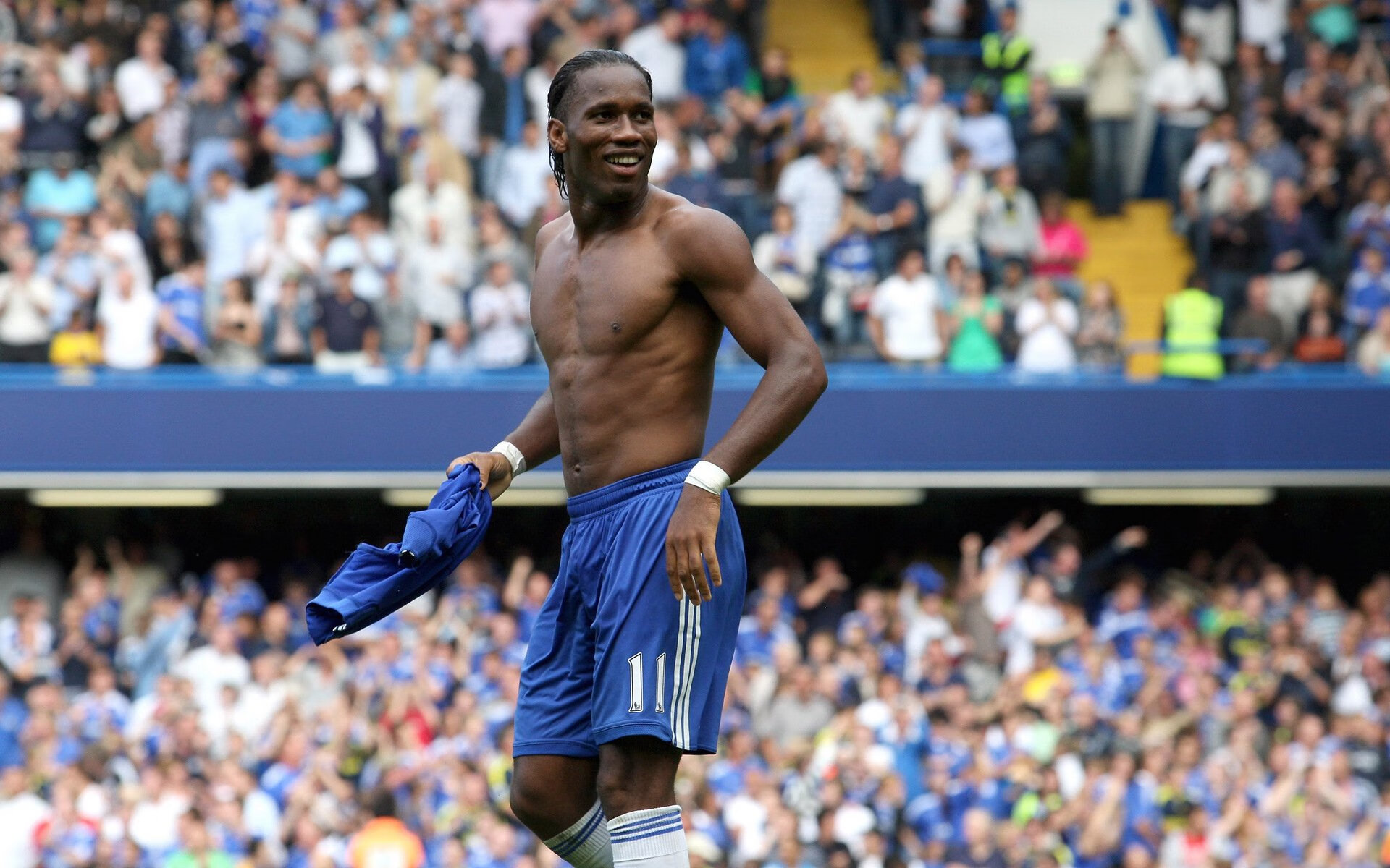 铁血马刺式防守碾压新疆，克莱式神射统治攻防两端