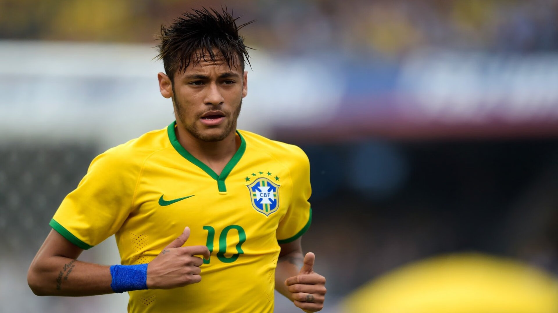 丹麦轻取巴西，格纳布里刷新纪录，一场改写足球历史的夜晚